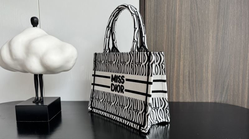 chr1st1an D10r shopping bags